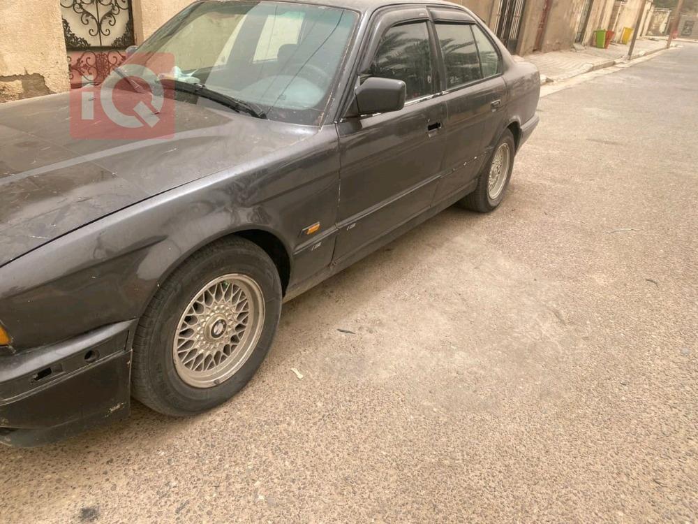 بی ئێم دەبڵیو سیریەس 5